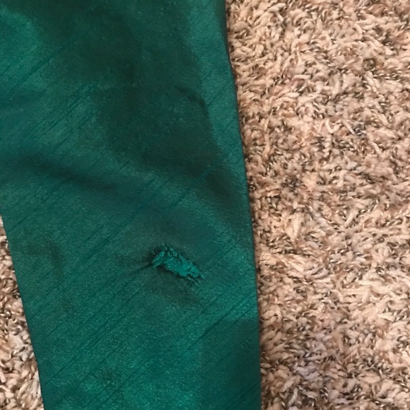 Pretty little girl Indian outfit - Picture 6 of 8